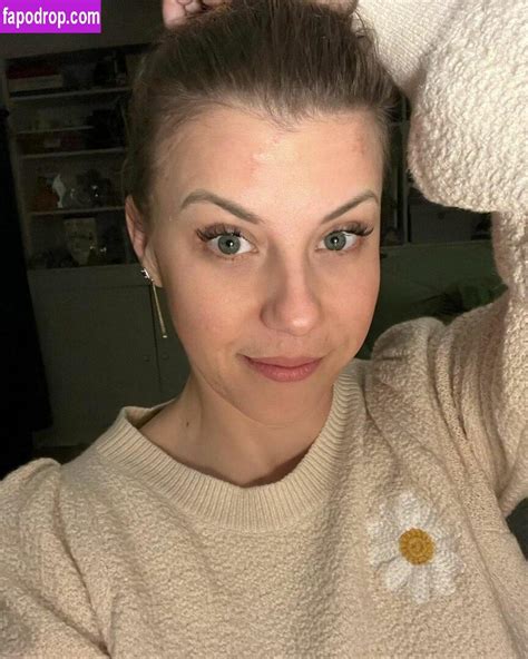 Jodie Sweetin nude pictures, onlyfans leaks, playboy photos, sex。